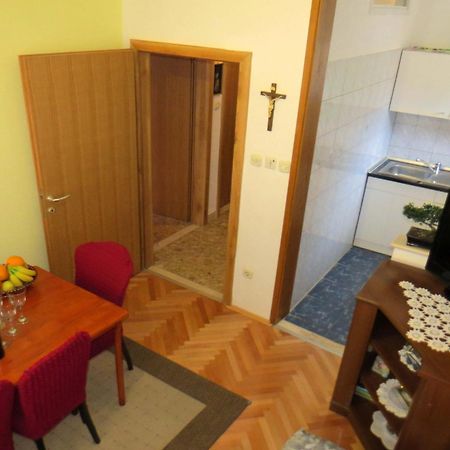 Apartman Jakir Baska Voda Luaran gambar