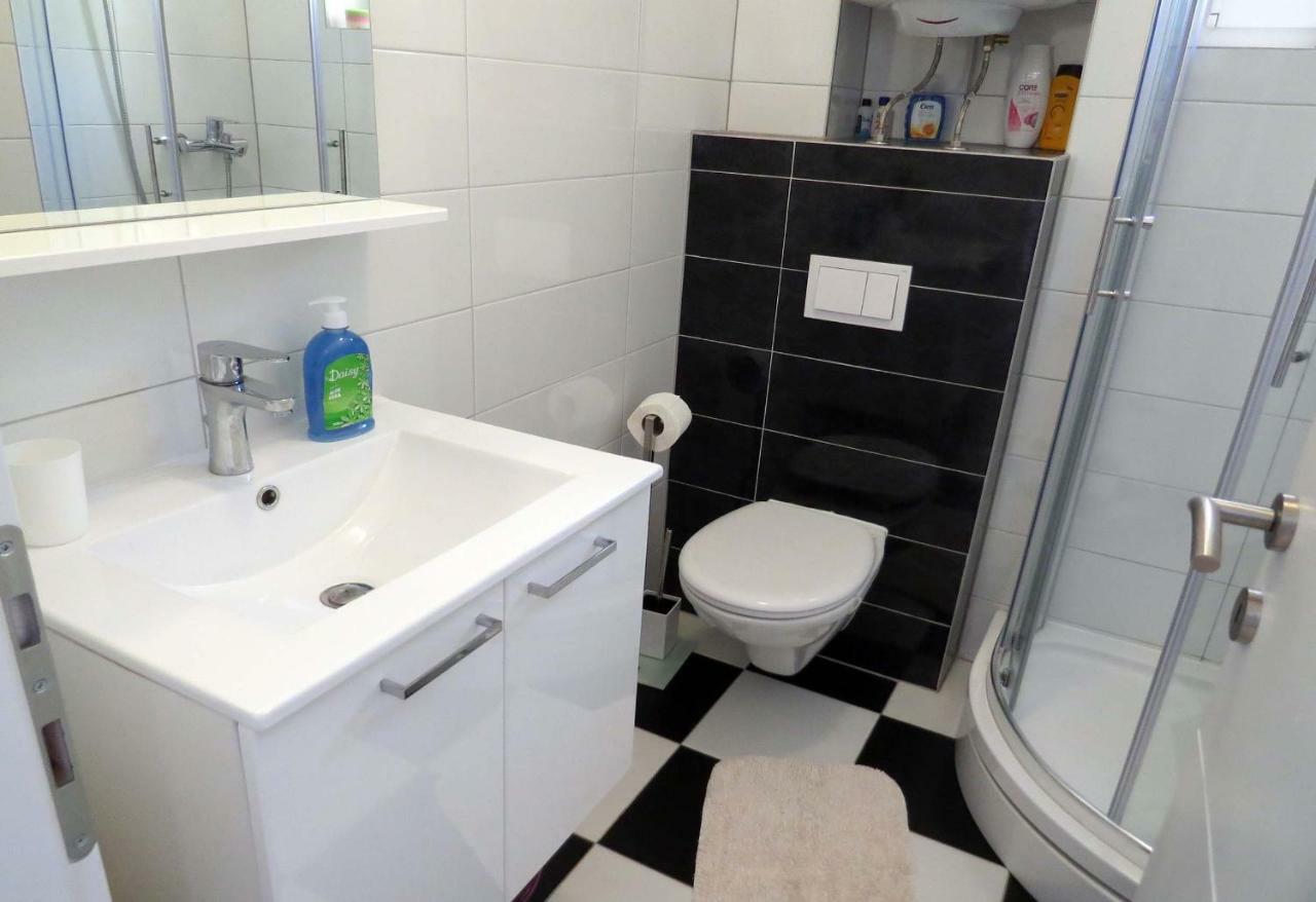 Apartman Jakir Baska Voda Luaran gambar