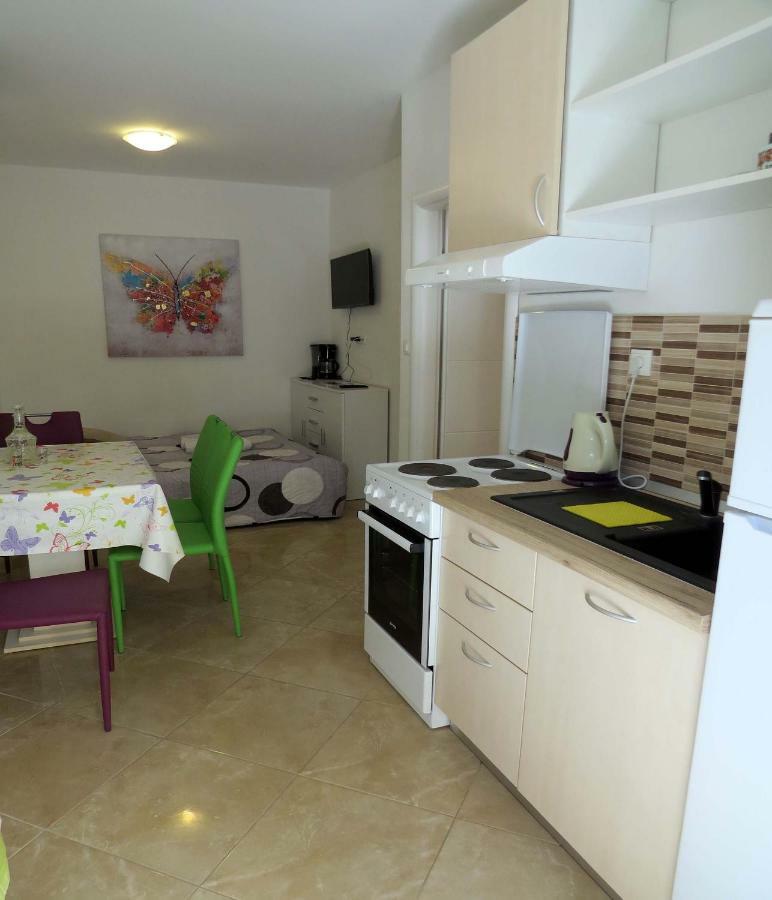 Apartman Jakir Baska Voda Luaran gambar