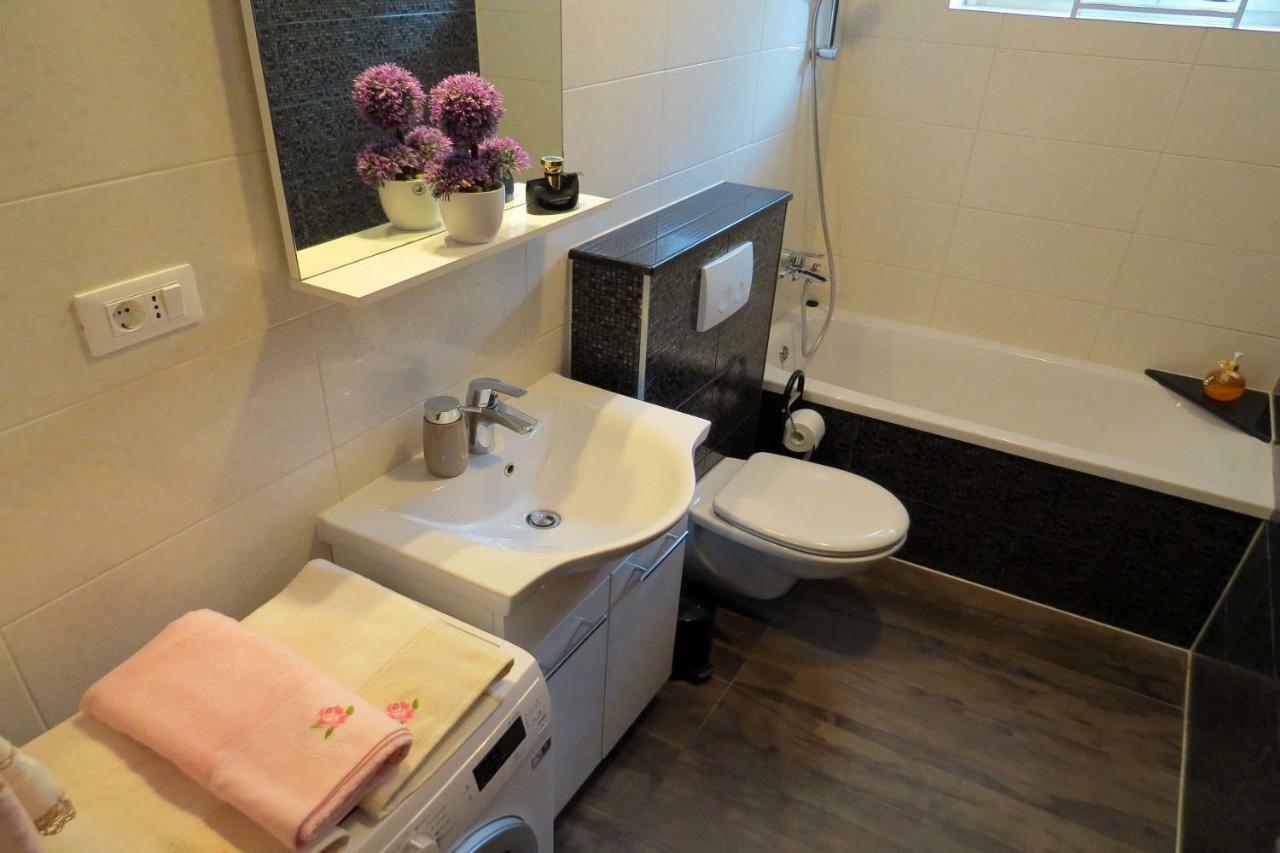 Apartman Jakir Baska Voda Luaran gambar