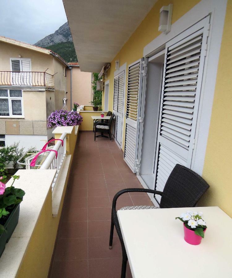 Apartman Jakir Baska Voda Luaran gambar