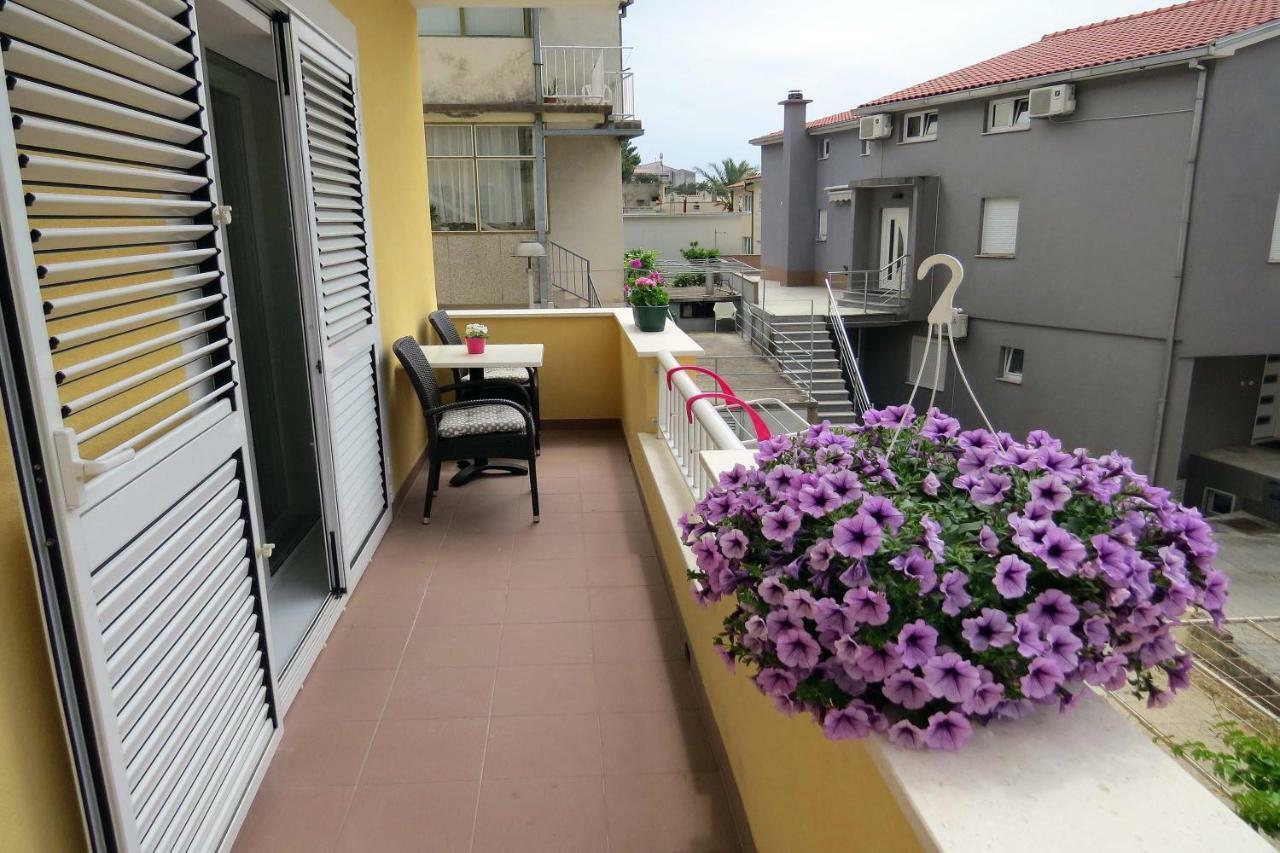 Apartman Jakir Baska Voda Luaran gambar